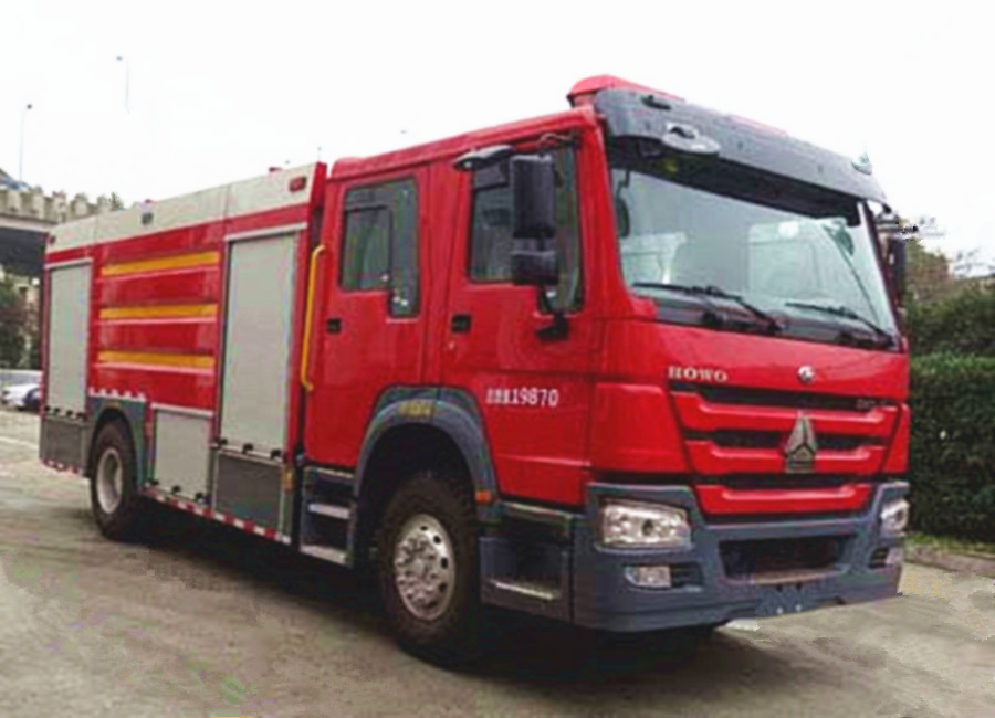 8吨豪沃干粉泡沫联用消防车CLW5200GXFGP80/H干粉
