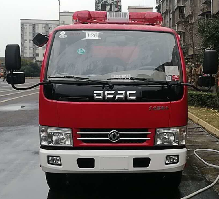 东风3吨消防车 多利卡消防车
